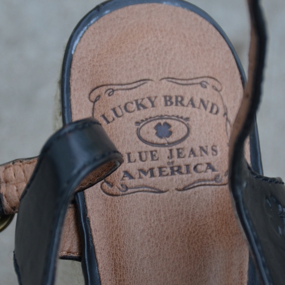 WINTER SALE: NWOT Lucky Brand Lace Wedges - Picture 4 of 4